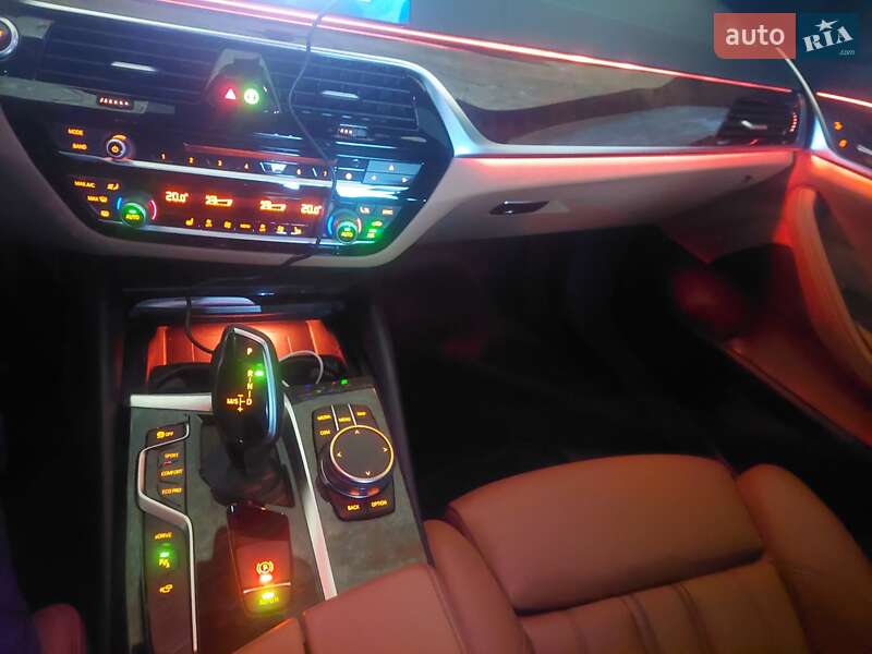 Седан BMW 5 Series 2018 в Голованевске