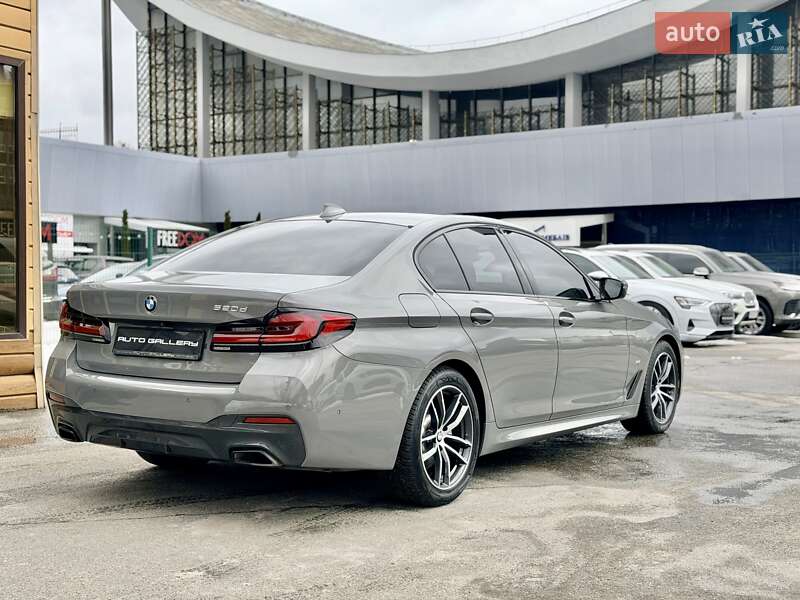 Седан BMW 5 Series 2022 в Киеве