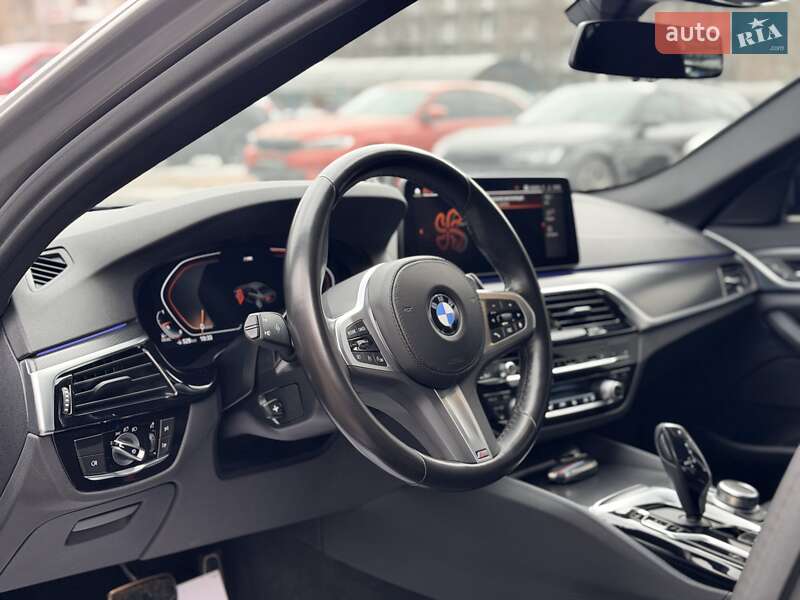 Седан BMW 5 Series 2022 в Киеве