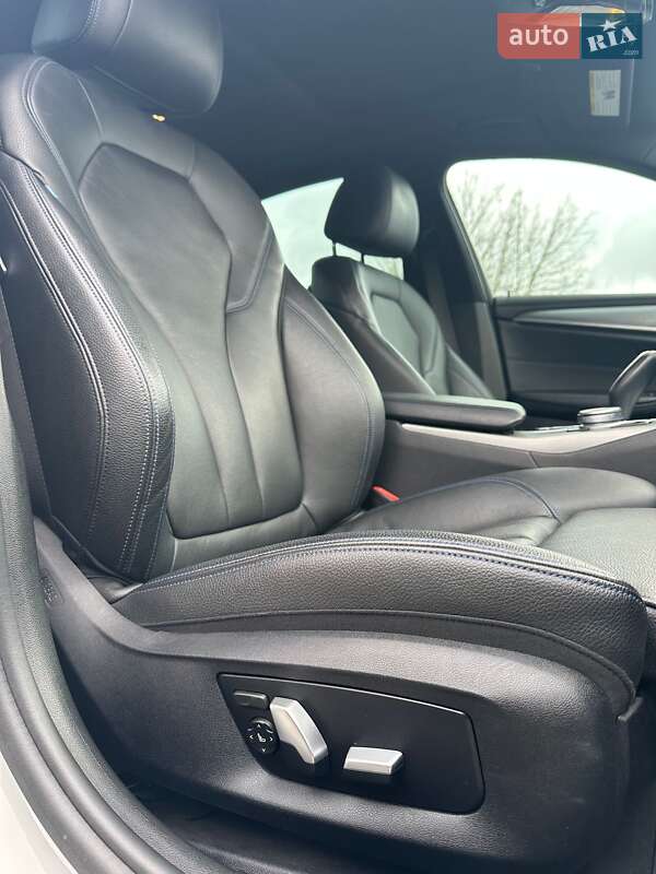 Седан BMW 5 Series 2017 в Коростене фото 31 Седан BMW 5 Series 2017 в Коростене