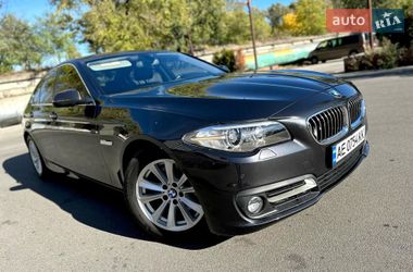 Седан BMW 5 Series 2015 в Львові