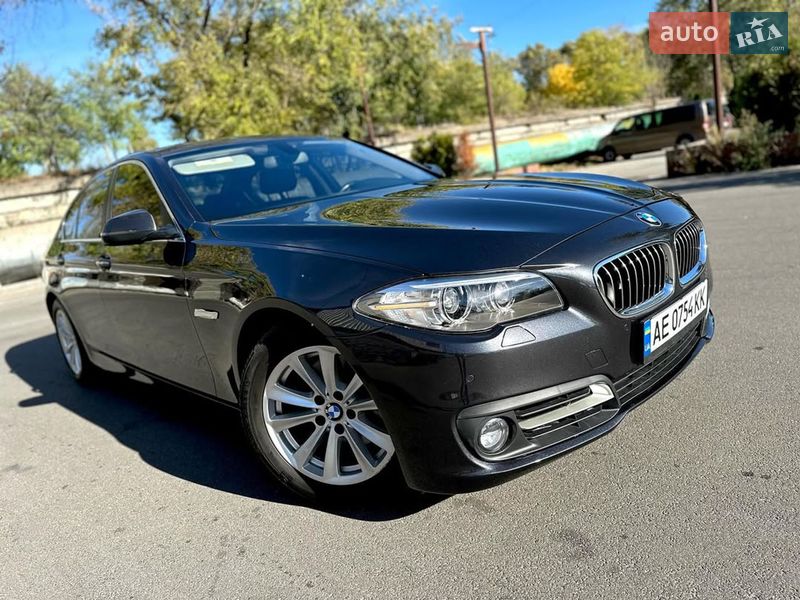 Седан BMW 5 Series 2015 в Львове фото Седан BMW 5 Series 2015 в Львове