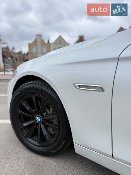 Седан BMW 5 Series 2015 в Киеве