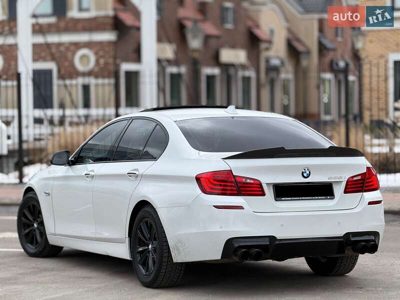 Седан BMW 5 Series 2015 в Киеве