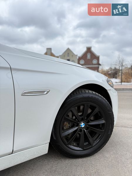 Седан BMW 5 Series 2015 в Киеве