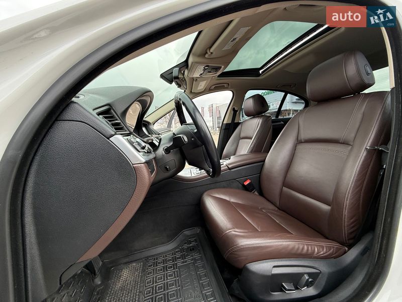 Седан BMW 5 Series 2015 в Киеве