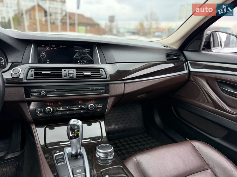Седан BMW 5 Series 2015 в Киеве