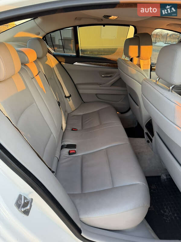Седан BMW 5 Series 2011 в Львове фото 20 Седан BMW 5 Series 2011 в Львове