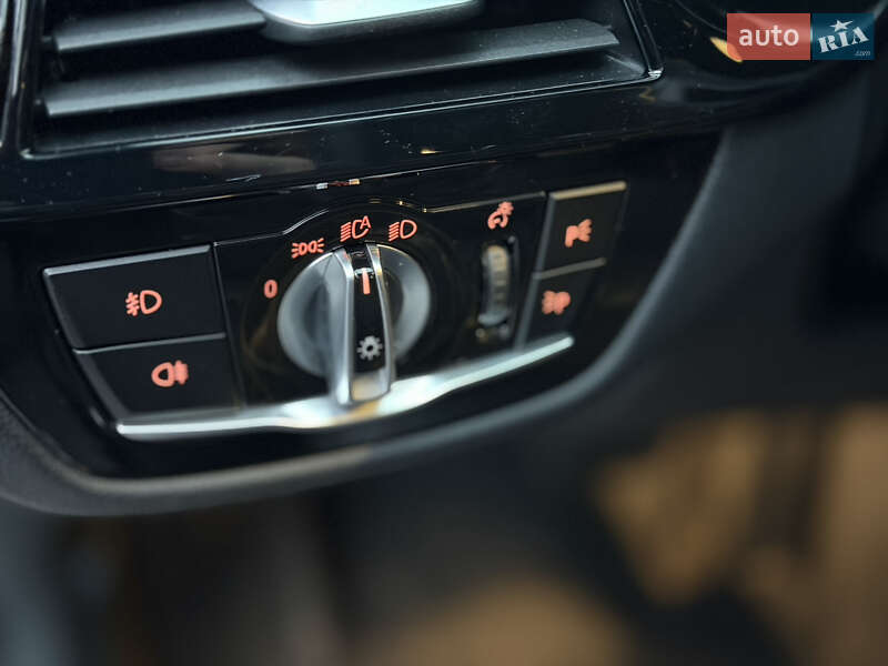 Седан BMW 5 Series 2017 в Днепре