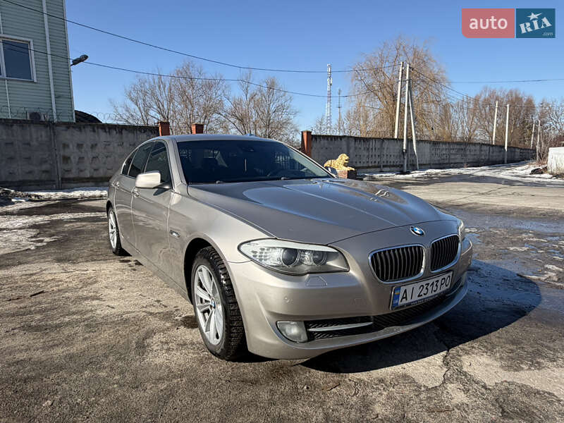 Седан BMW 5 Series 2011 в Буче