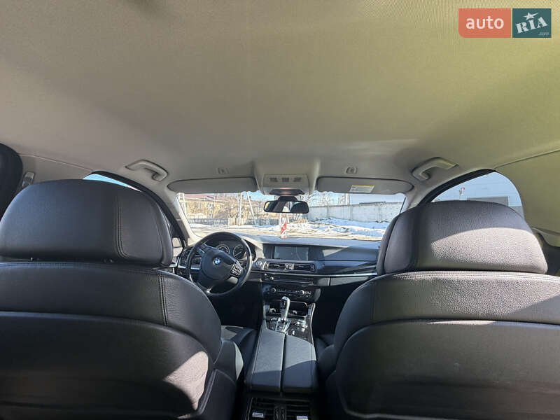Седан BMW 5 Series 2011 в Буче