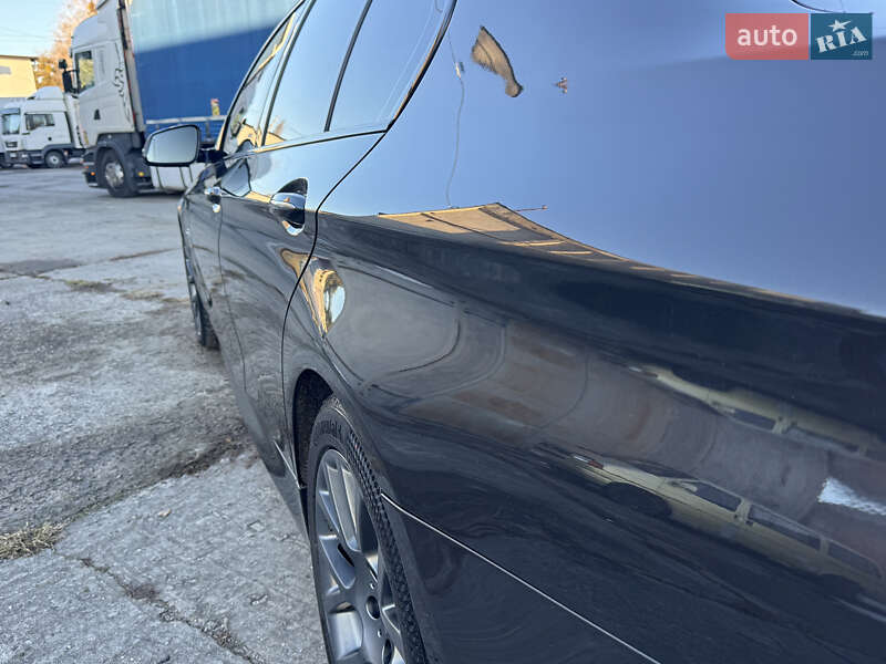 Седан BMW 5 Series 2013 в Остроге