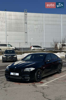 Седан BMW 5 Series 2013 в Ровно