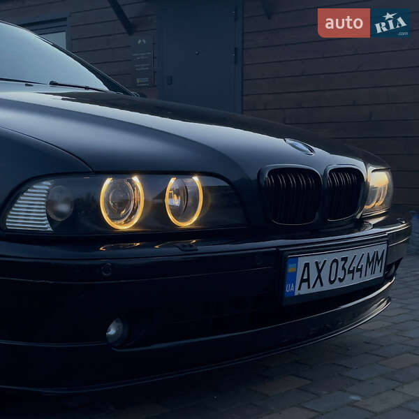 Седан BMW 5 Series 2002 в Харькове