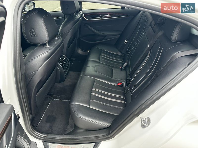 Седан BMW 5 Series 2019 в Киеве