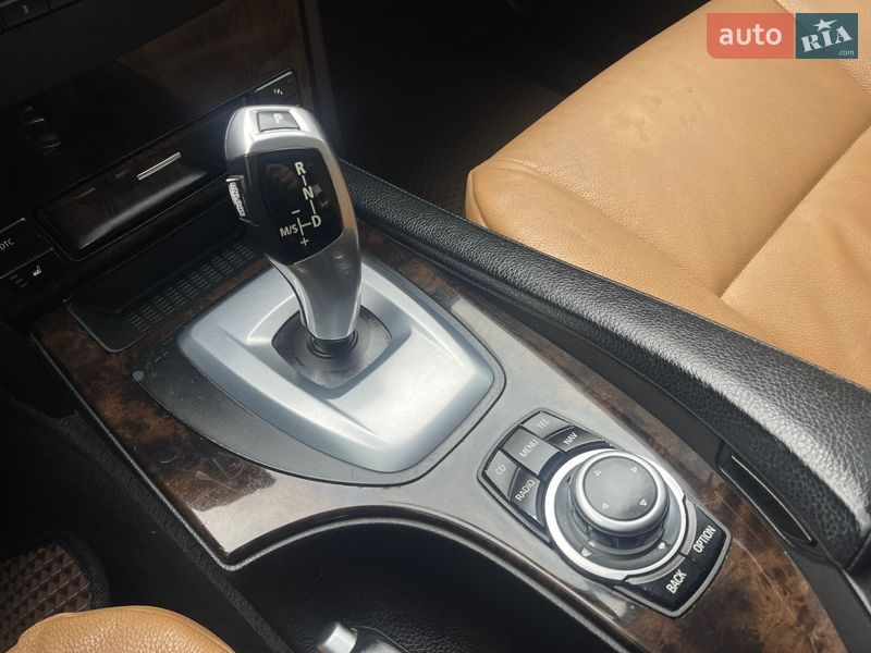 Седан BMW 5 Series 2009 в Николаеве