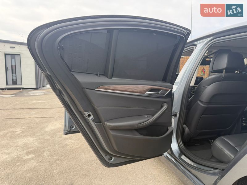 Седан BMW 5 Series 2018 в Киеве