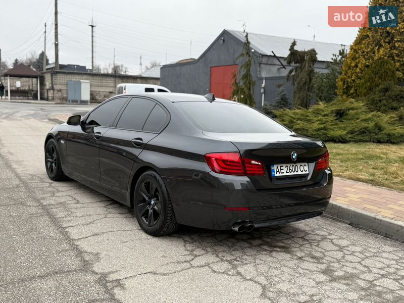 Седан BMW 5 Series 2012 в Днепре