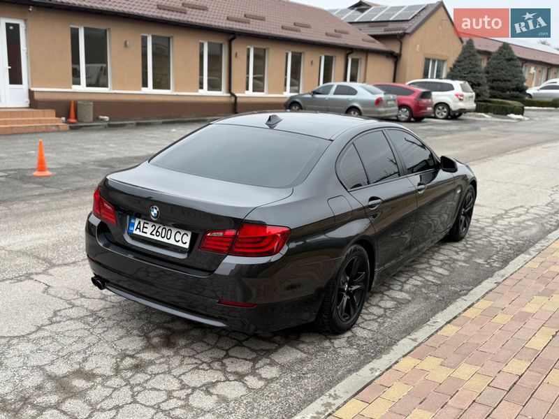 Седан BMW 5 Series 2012 в Днепре