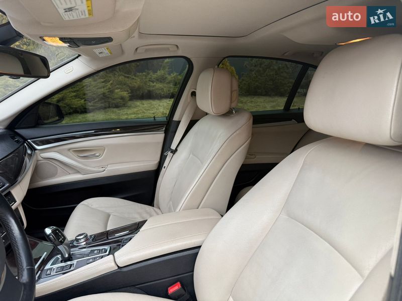 Седан BMW 5 Series 2012 в Днепре