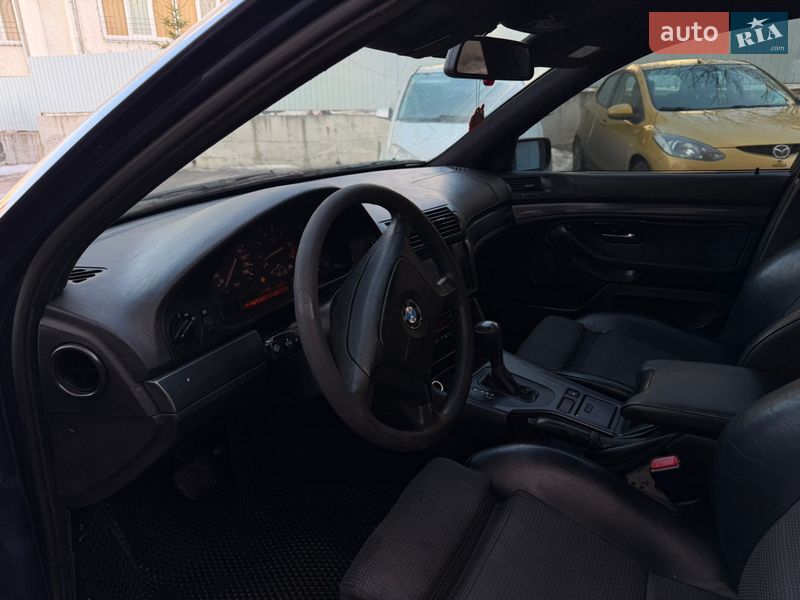 Седан BMW 5 Series 1997 в Тернополе