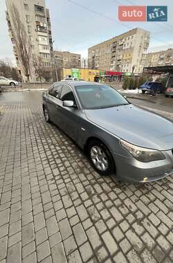 Седан BMW 5 Series 2004 в Дніпрі