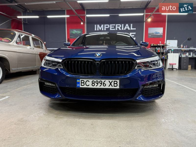 Седан BMW 5 Series 2018 в Мостиске