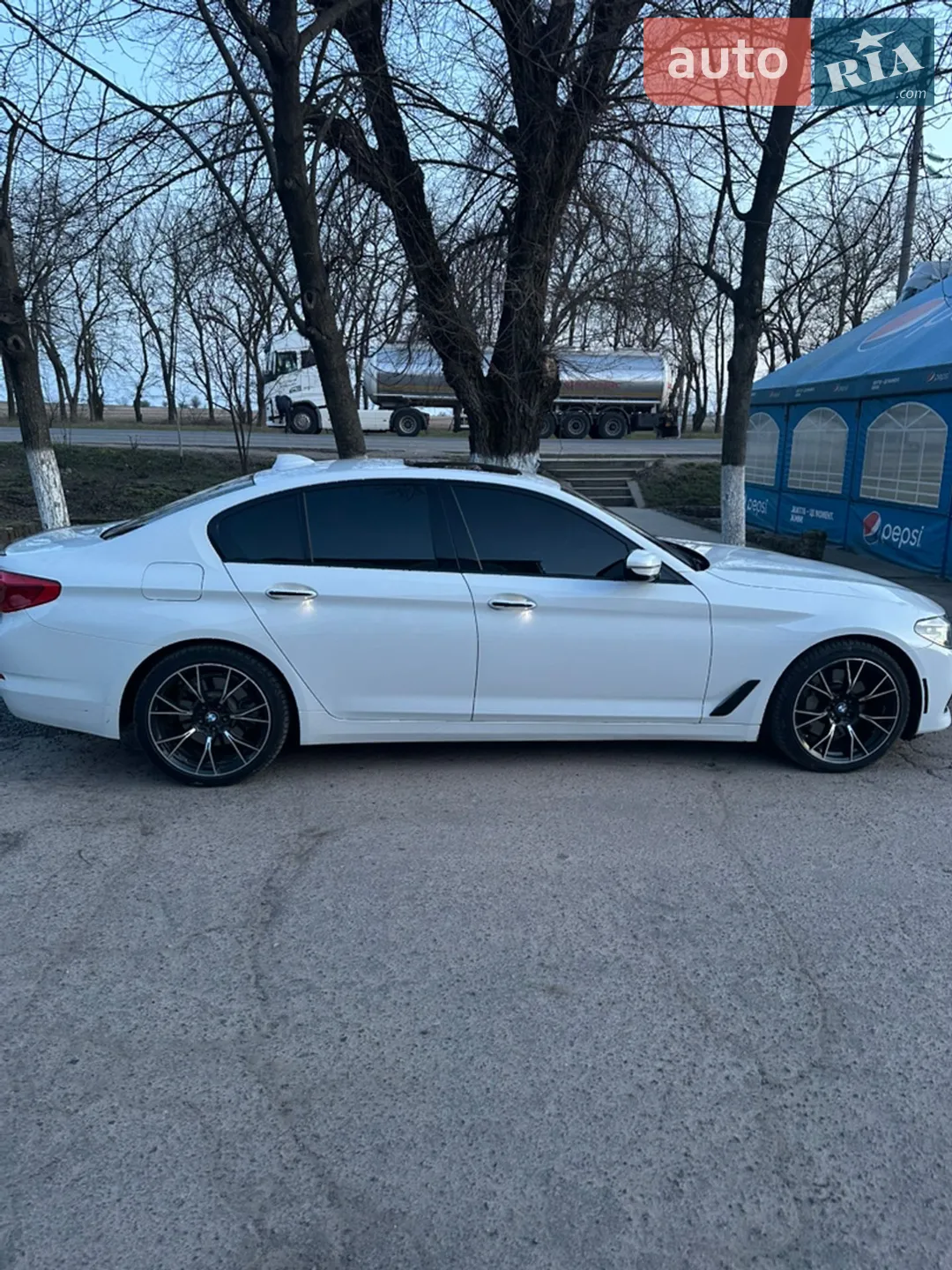 2017 BMW 5er - мініатюра 4
