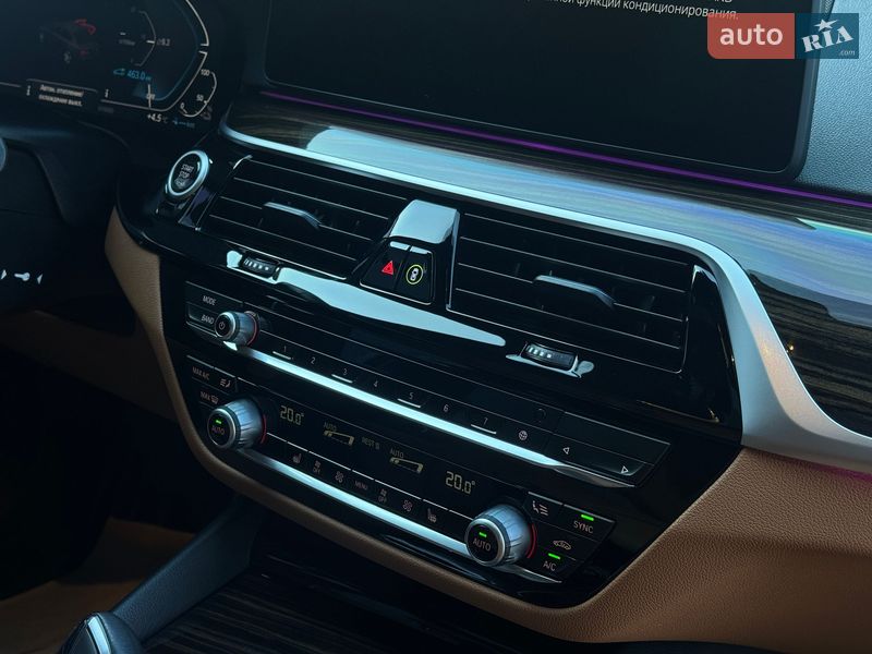 Седан BMW 5 Series 2022 в Черновцах