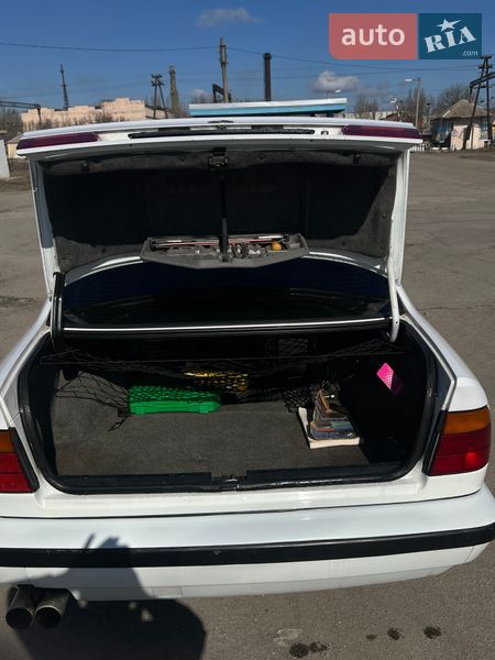 Седан BMW 5 Series 1988 в Запорожье