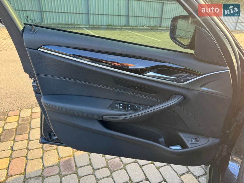 Седан BMW 5 Series 2019 в Луцке