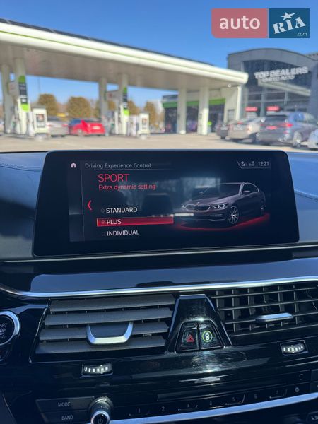 Седан BMW 5 Series 2018 в Львове