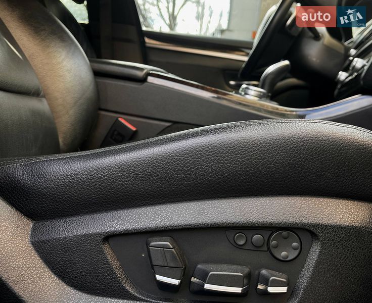 Седан BMW 5 Series 2012 в Николаеве