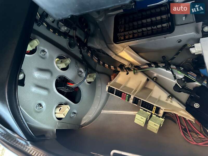 Седан BMW 5 Series 2002 в Черновцах