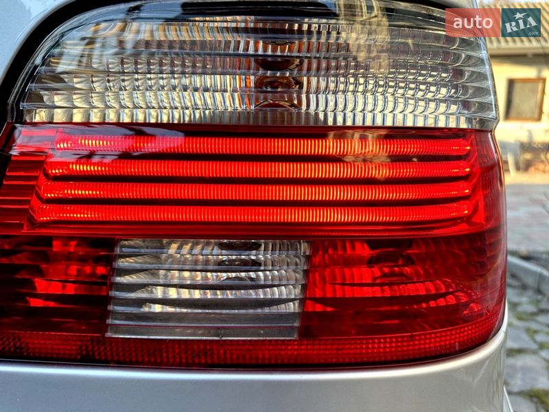 Седан BMW 5 Series 2002 в Черновцах