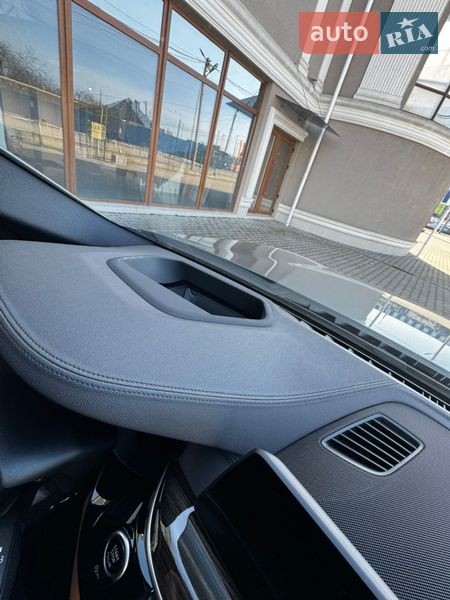 Седан BMW 5 Series 2019 в Черновцах