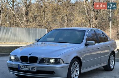 Седан BMW 5 Series 2001 в Новояворовске