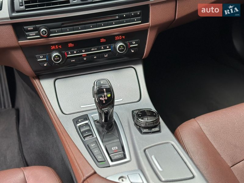 Седан BMW 5 Series 2016 в Киеве