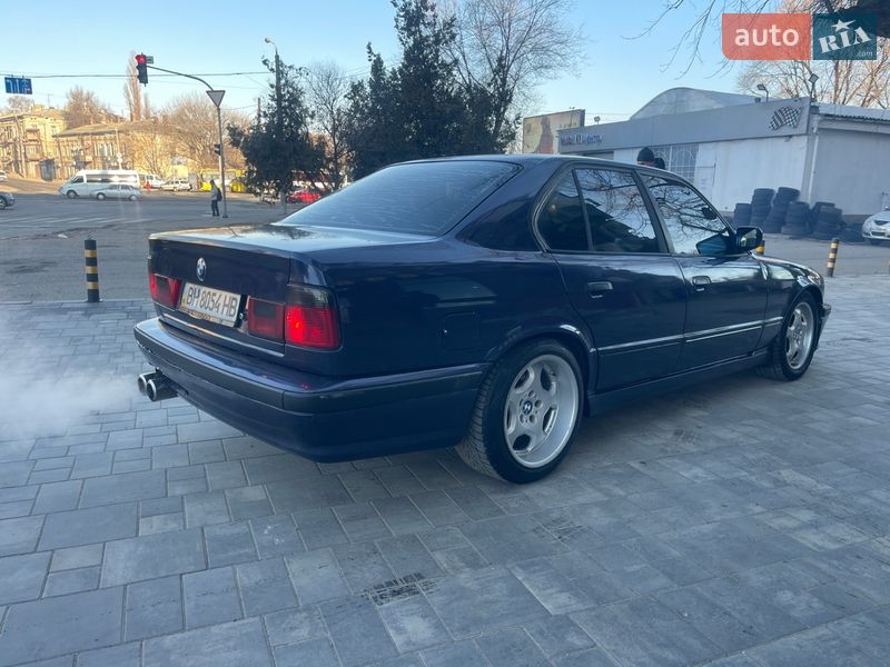 Седан BMW 5 Series 1992 в Одессе
