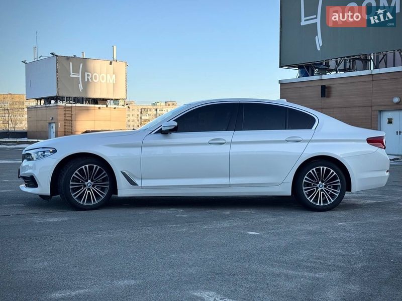 Седан BMW 5 Series 2018 в Киеве