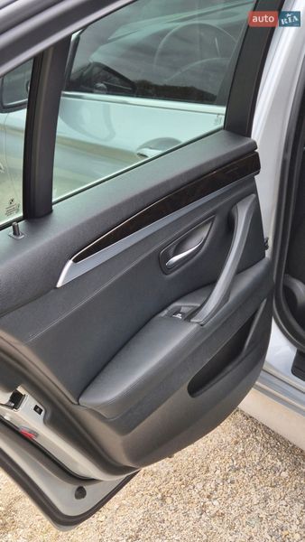 Седан BMW 5 Series 2013 в Дніпрі