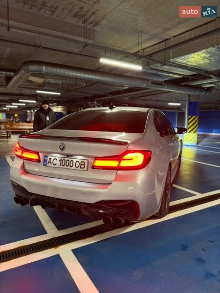 Седан BMW 5 Series 2018 в Нововолынске