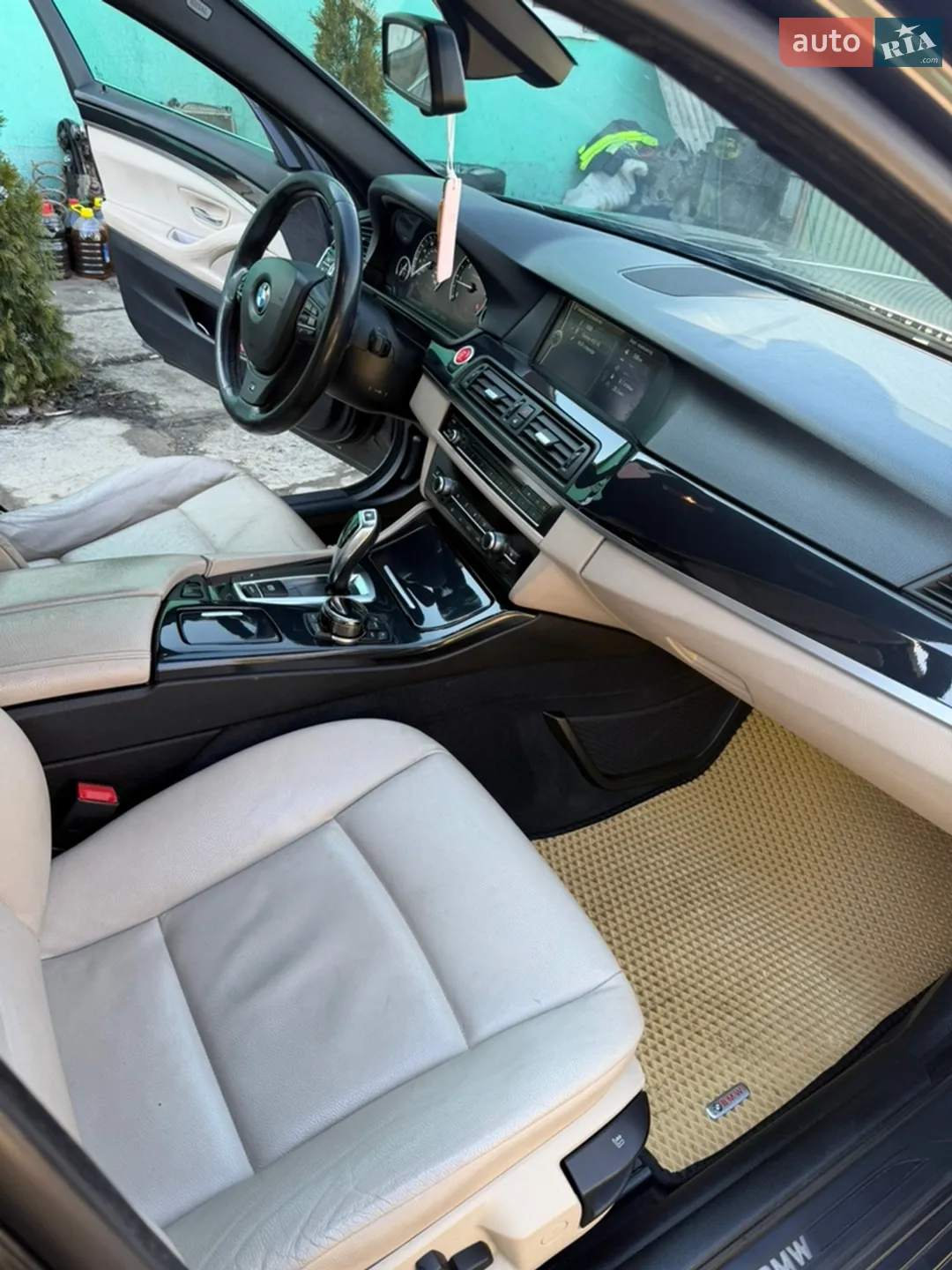 2010 BMW 5er - мініатюра 6