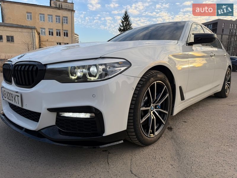 Седан BMW 5 Series 2017 в Львове