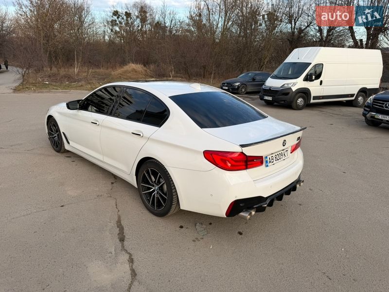 Седан BMW 5 Series 2017 в Львове