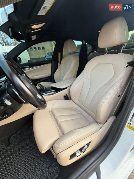 Седан BMW 5 Series 2017 в Львове
