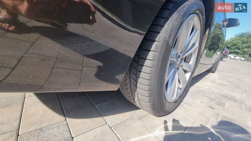 Седан BMW 5 Series 2015 в Львове