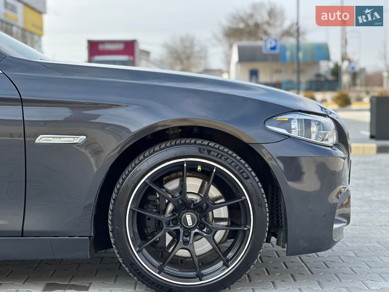 Седан BMW 5 Series 2013 в Ужгороде