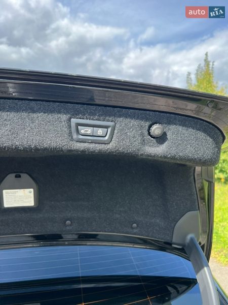 Седан BMW 5 Series 2019 в Львове