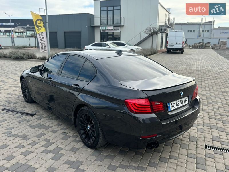 Седан BMW 5 Series 2013 в Ужгороде